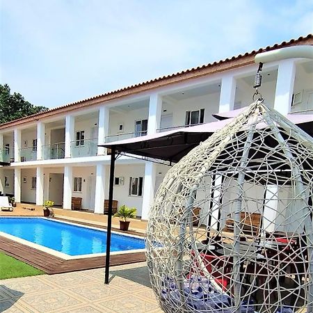 Hotel Kenito 상투메 외부 사진