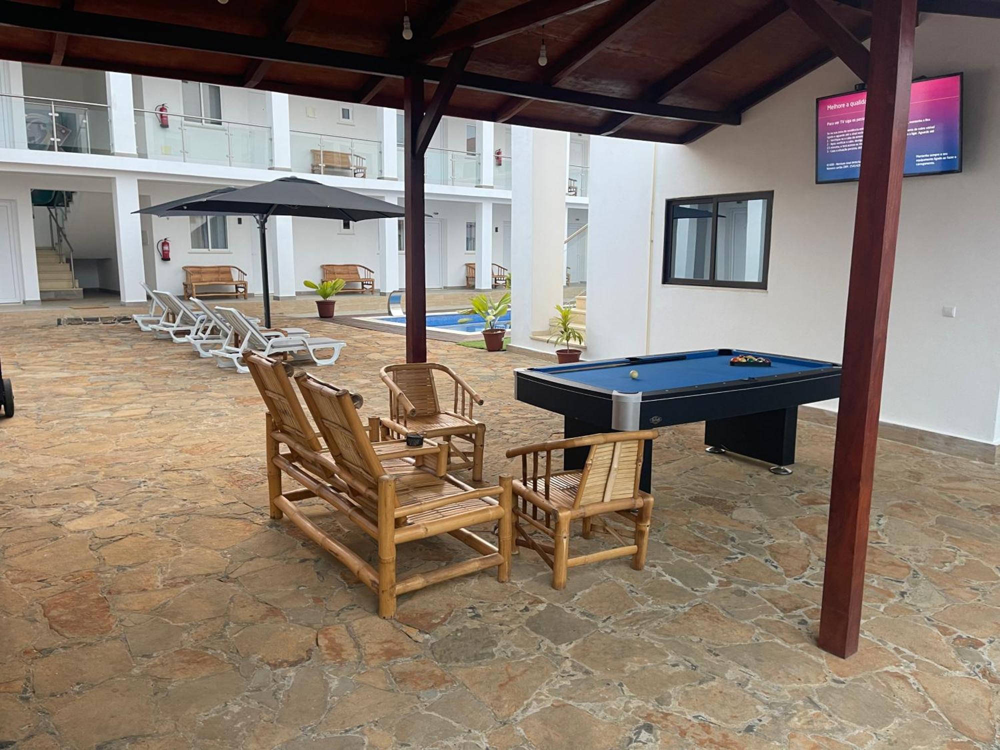 Hotel Kenito 상투메 외부 사진