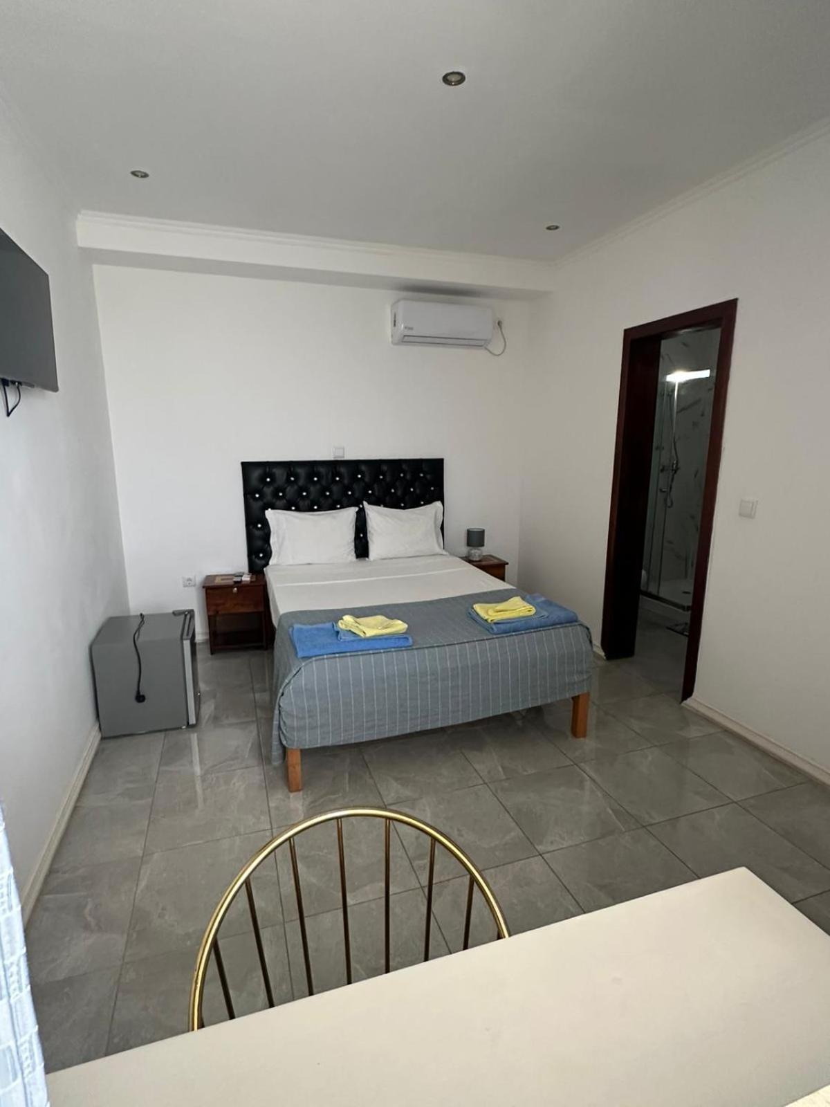 Hotel Kenito 상투메 외부 사진