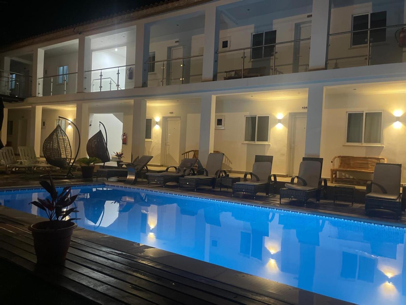 Hotel Kenito 상투메 외부 사진